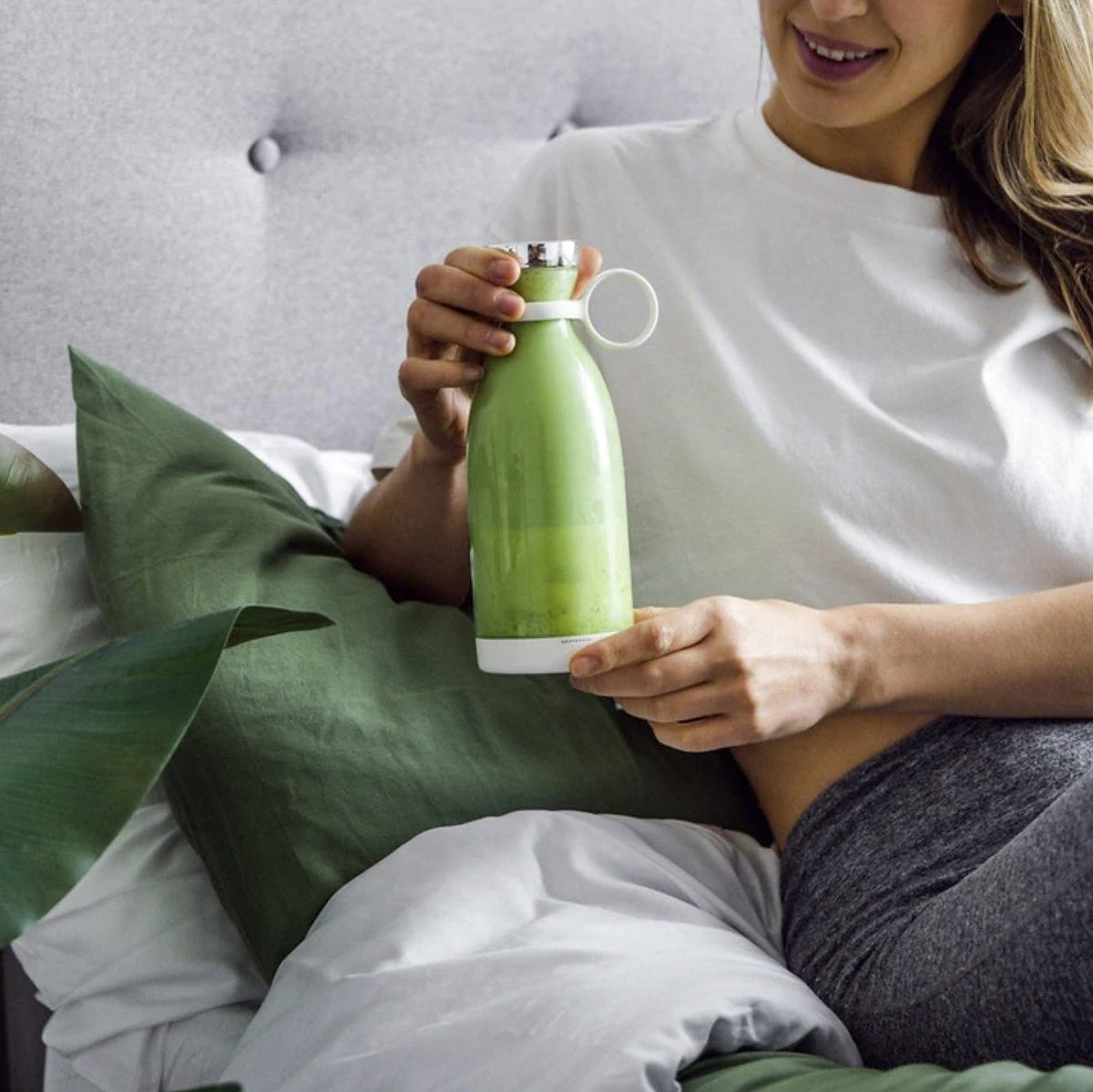 AEROLOOP™ Blender Bottle